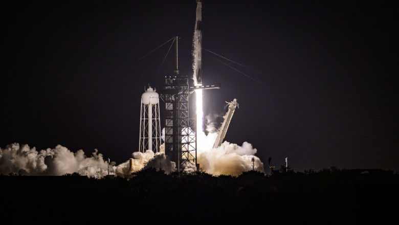 Photo of video | Clienții misiunii Fram2: SpaceX a lansat patru oameni pe orbită deasupra polilor, într-o călătorie fără precedent